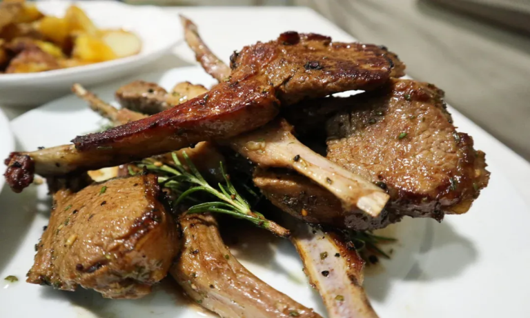 Garlic Butter Lamb Chops Recipe