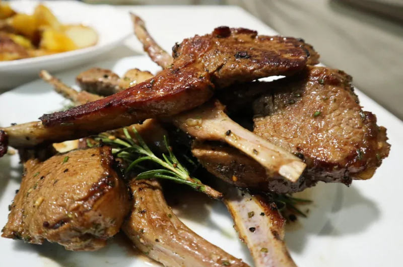 Garlic Butter Lamb Chops Recipe